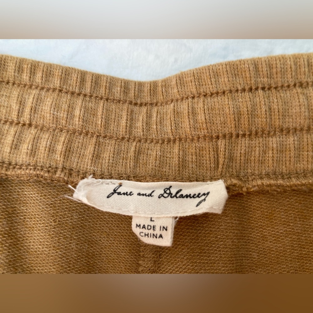 Jane & Delancey Mustard-Yellow Embroidered Shorts - Picture 6 of 6